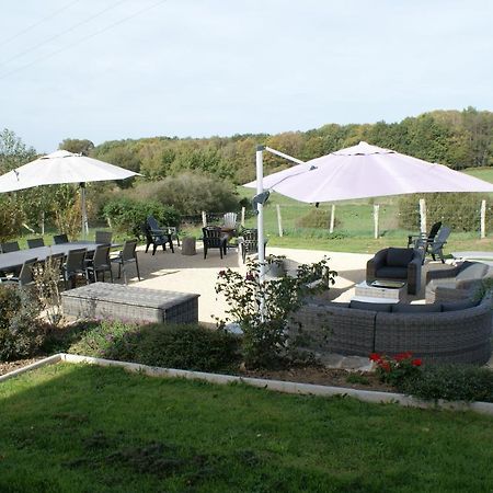 Chambres & Table D'Hotes De La Vieille Ferme Salon-la-Tour Εξωτερικό φωτογραφία