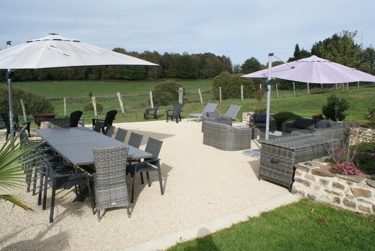 Chambres & Table D'Hotes De La Vieille Ferme Salon-la-Tour Εξωτερικό φωτογραφία