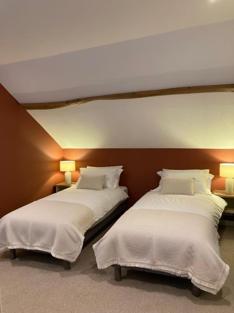 Chambres & Table D'Hotes De La Vieille Ferme Salon-la-Tour Εξωτερικό φωτογραφία