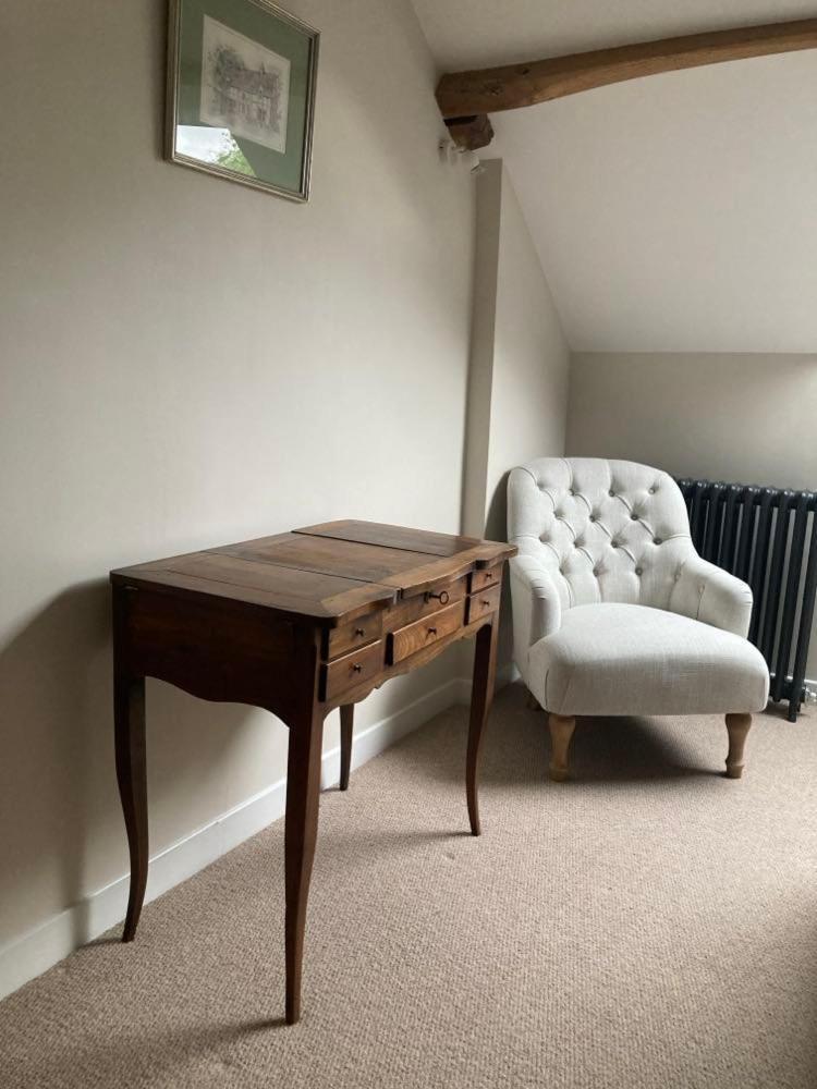 Chambres & Table D'Hotes De La Vieille Ferme Salon-la-Tour Εξωτερικό φωτογραφία